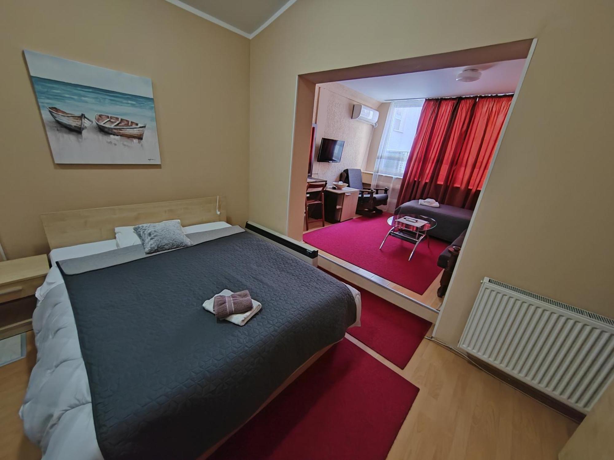 Bed And Breakfast Majesty Ni Esterno foto