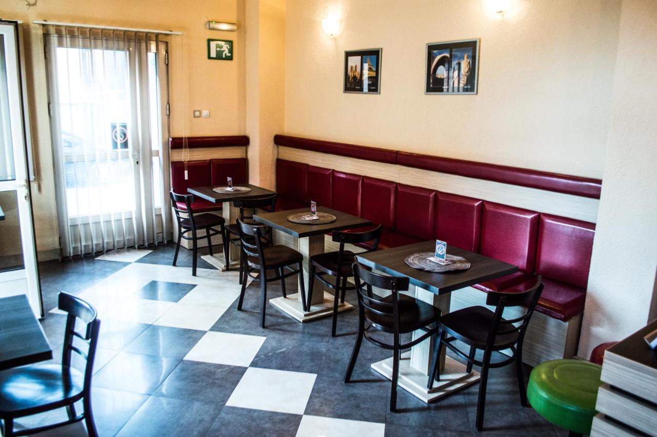 Bed And Breakfast Majesty Ni Esterno foto